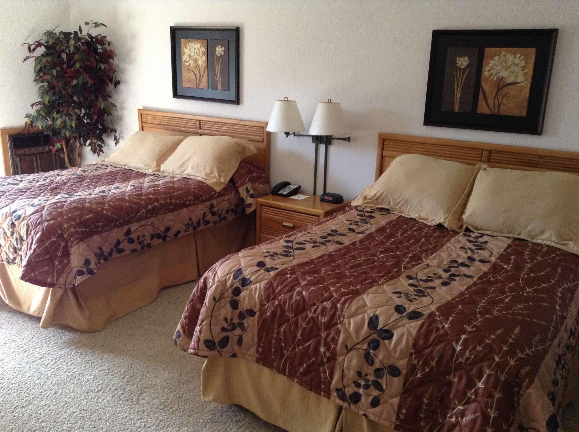 Summit Village Bellaire エクステリア 写真