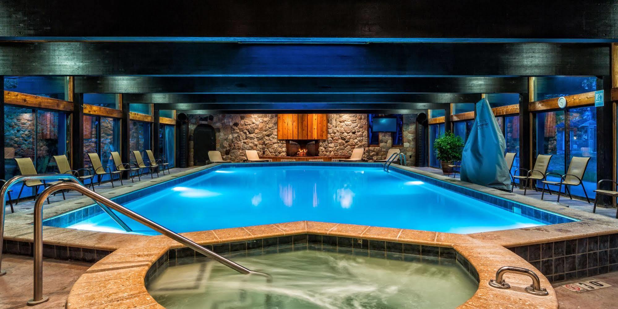 Summit Village Bellaire エクステリア 写真