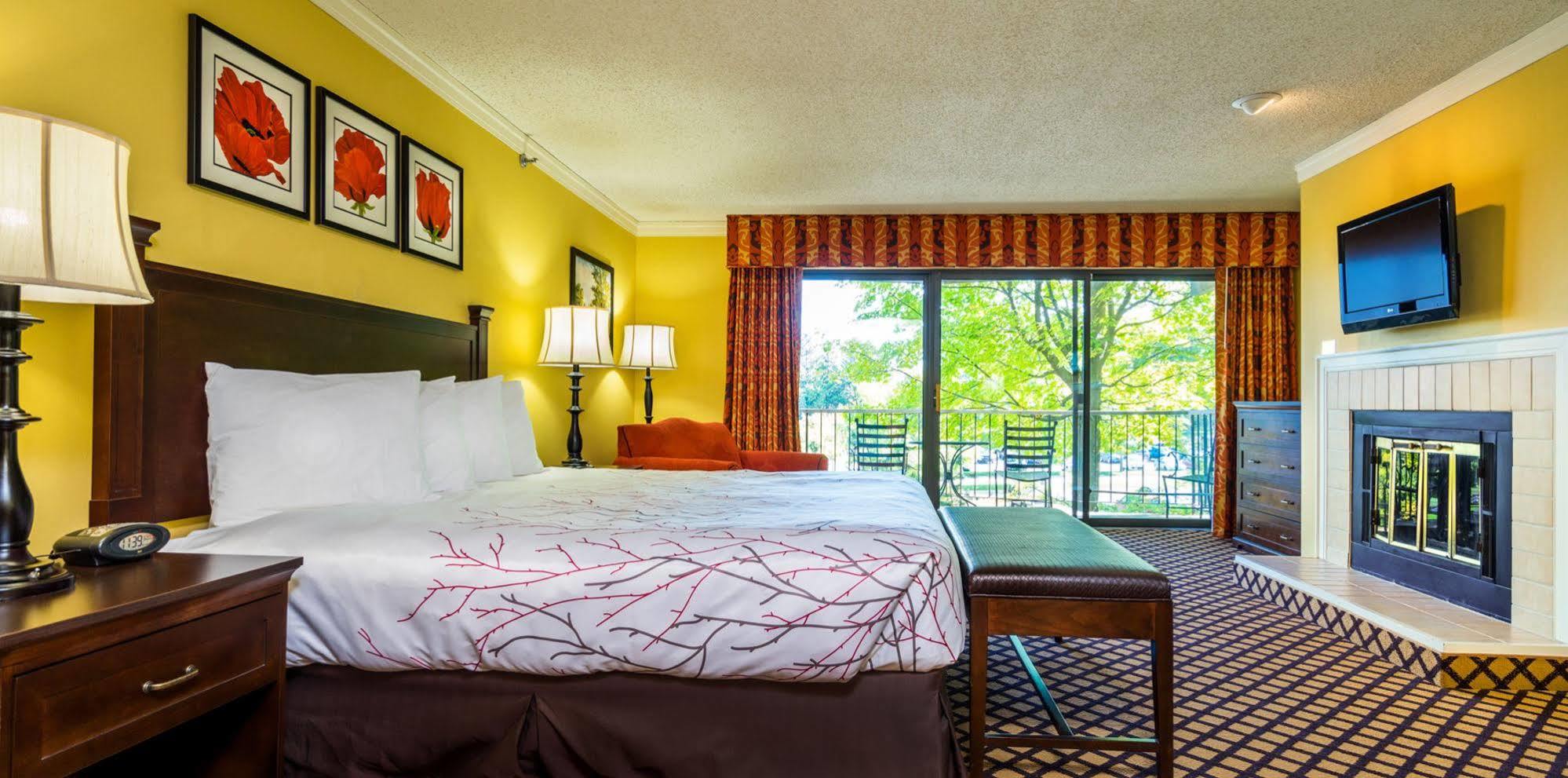 Summit Village Bellaire エクステリア 写真